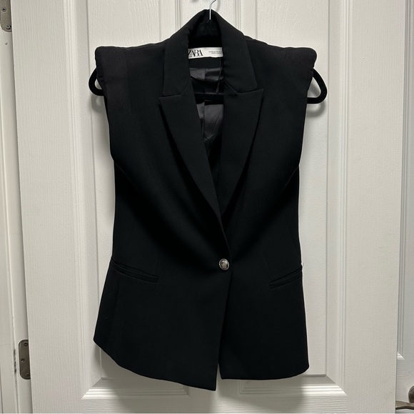 Zara Tops Zara Padded Shoulder Vest Poshmark